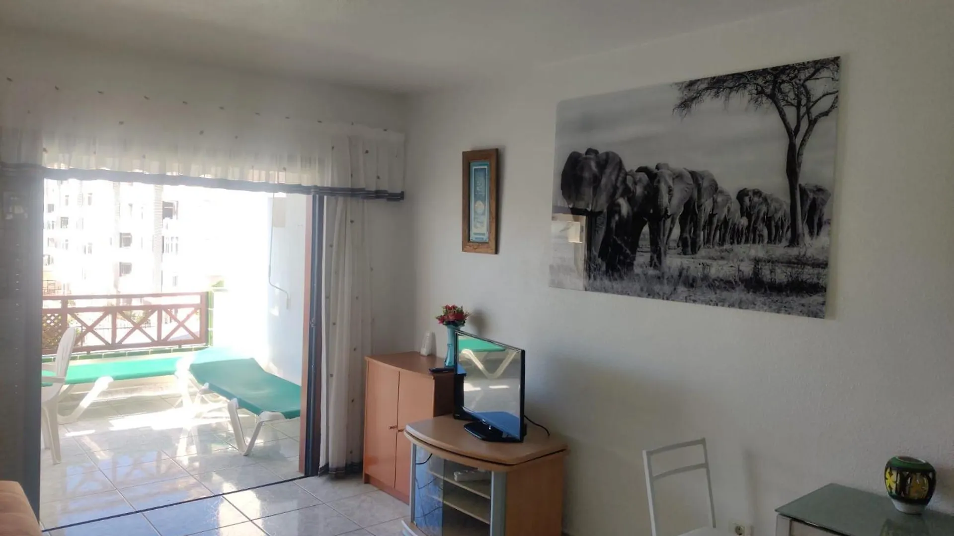 Victoria Court 2, Los Cristianos Guincho